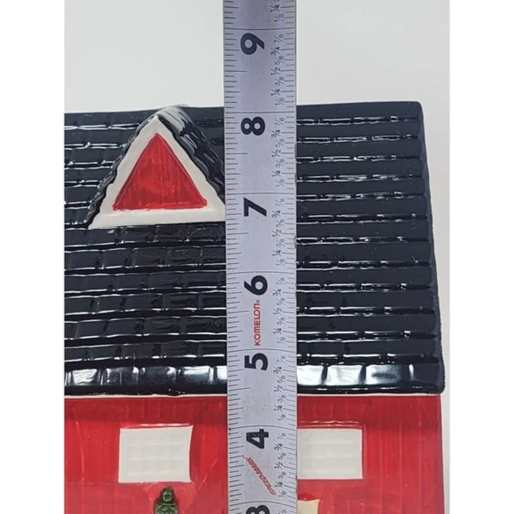 AMC NY‎ NY Red Barn Cookie Jar With Silo Makes Talking Animal Sounds